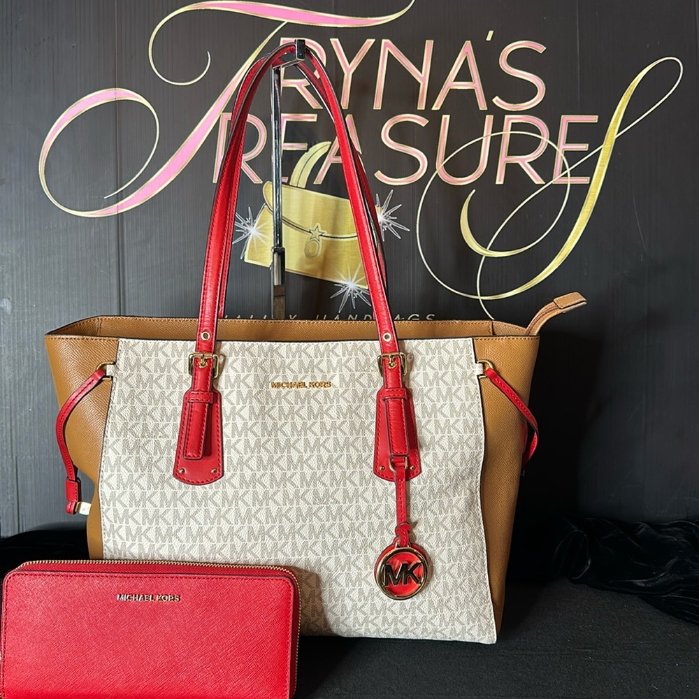 Michael Kors large leather Tote & Wallet set